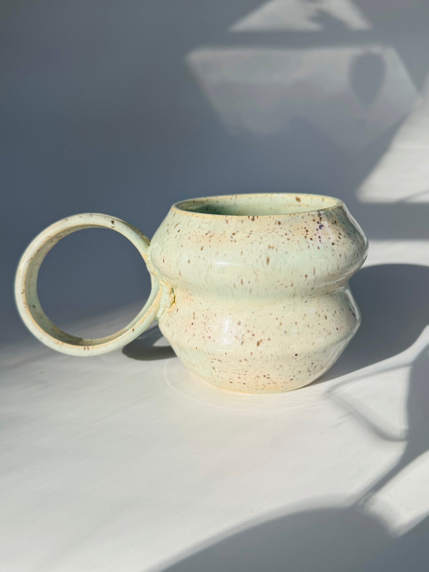 Twist n’ Curvy Big Mug