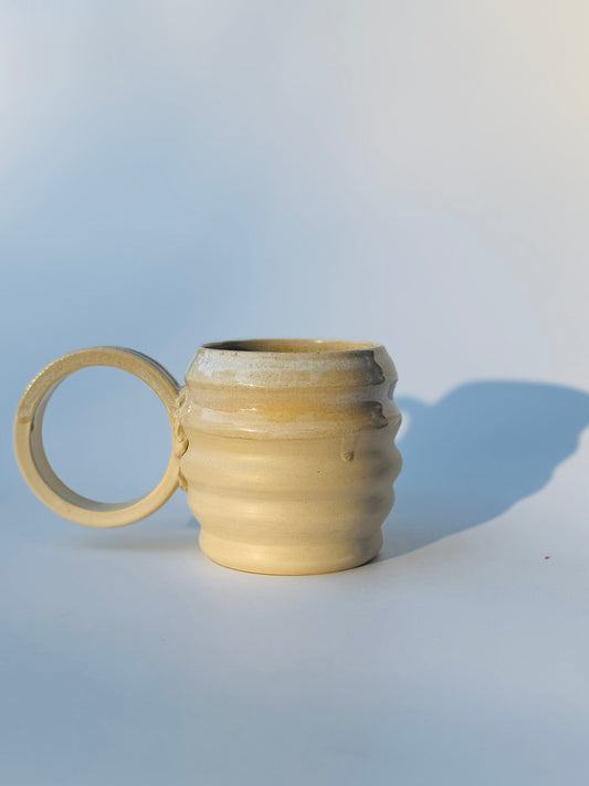 Flaxen Beehive Hoop Handle Mug, Large