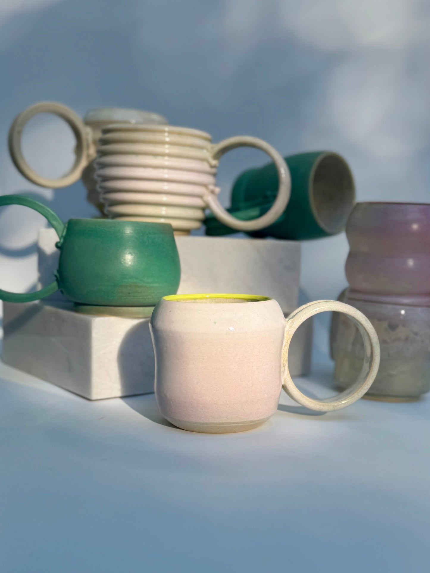 Lots of Pop Hoop Handle Mug, Pink