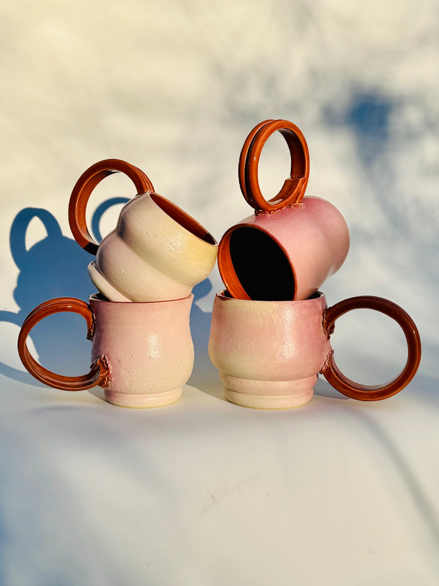 Rosy Rusty Swerve Handle Mug