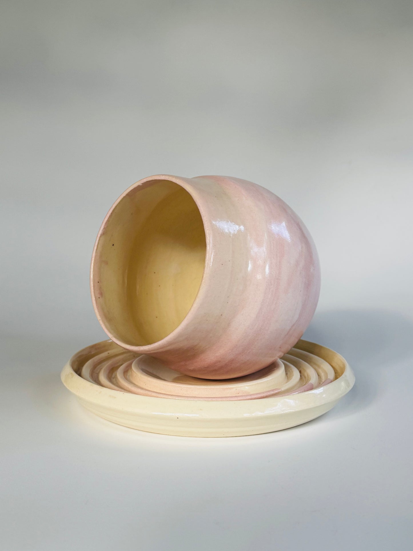 Blushing Matte Roly Planter